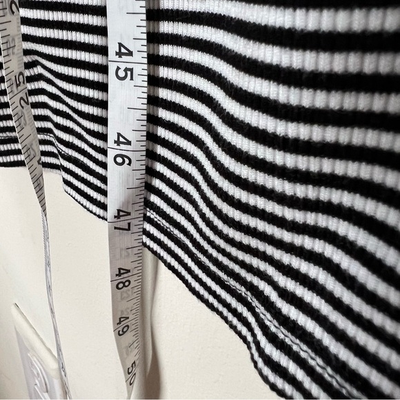 Old Navy Women’s Black/White stripe Sleeveless Dress M - Picture 8 of 10